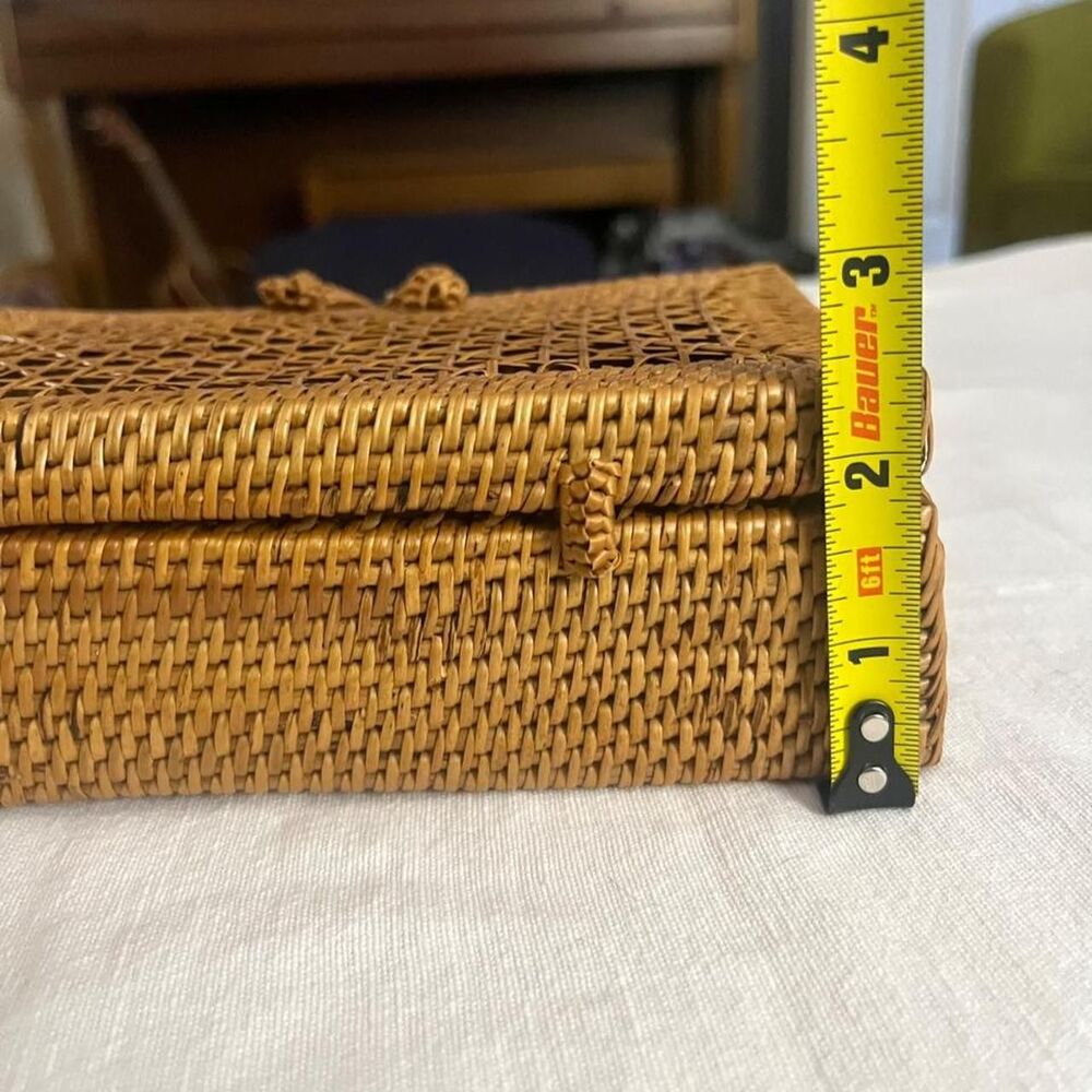 Adorable Rattan Clutch - Picture 7 of 7